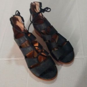 Lucky Brand Black Leather Gladiator Sandals
